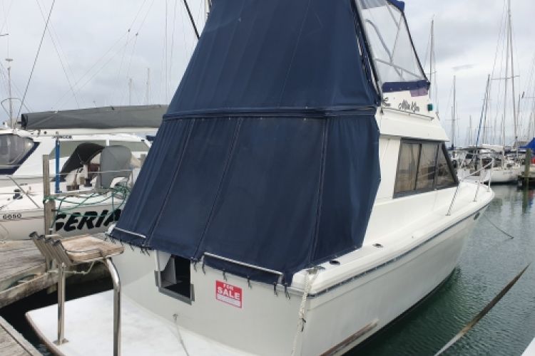 2005 Mariner 28